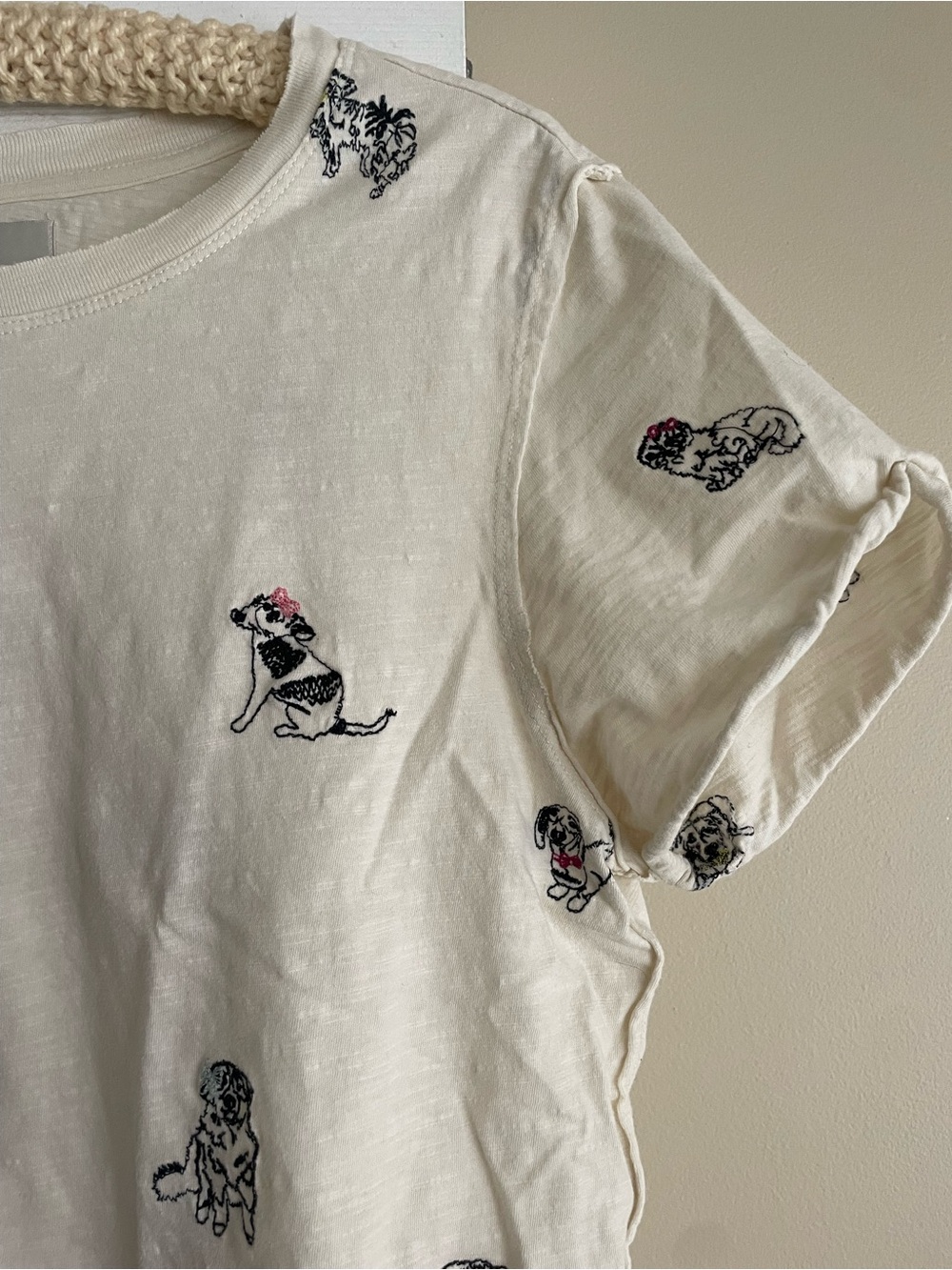 Anthropologie Caitlin Boxy T-Shirt by Maeve - Embroidered Edition - Dogs - Sz L - Picture 2 of 10